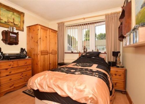 3 Bedroom Bungalow for rent in Erith