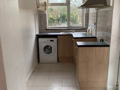 4 bedroom House to let in Plumstead