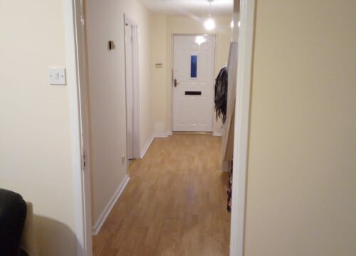 3 Bedroom end-terrace house for let in Thamesmead