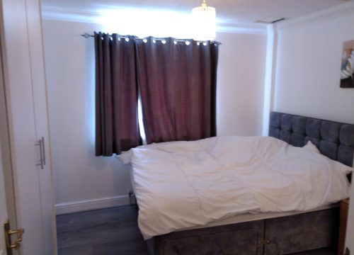 2 bedroom flat for rent at Erith